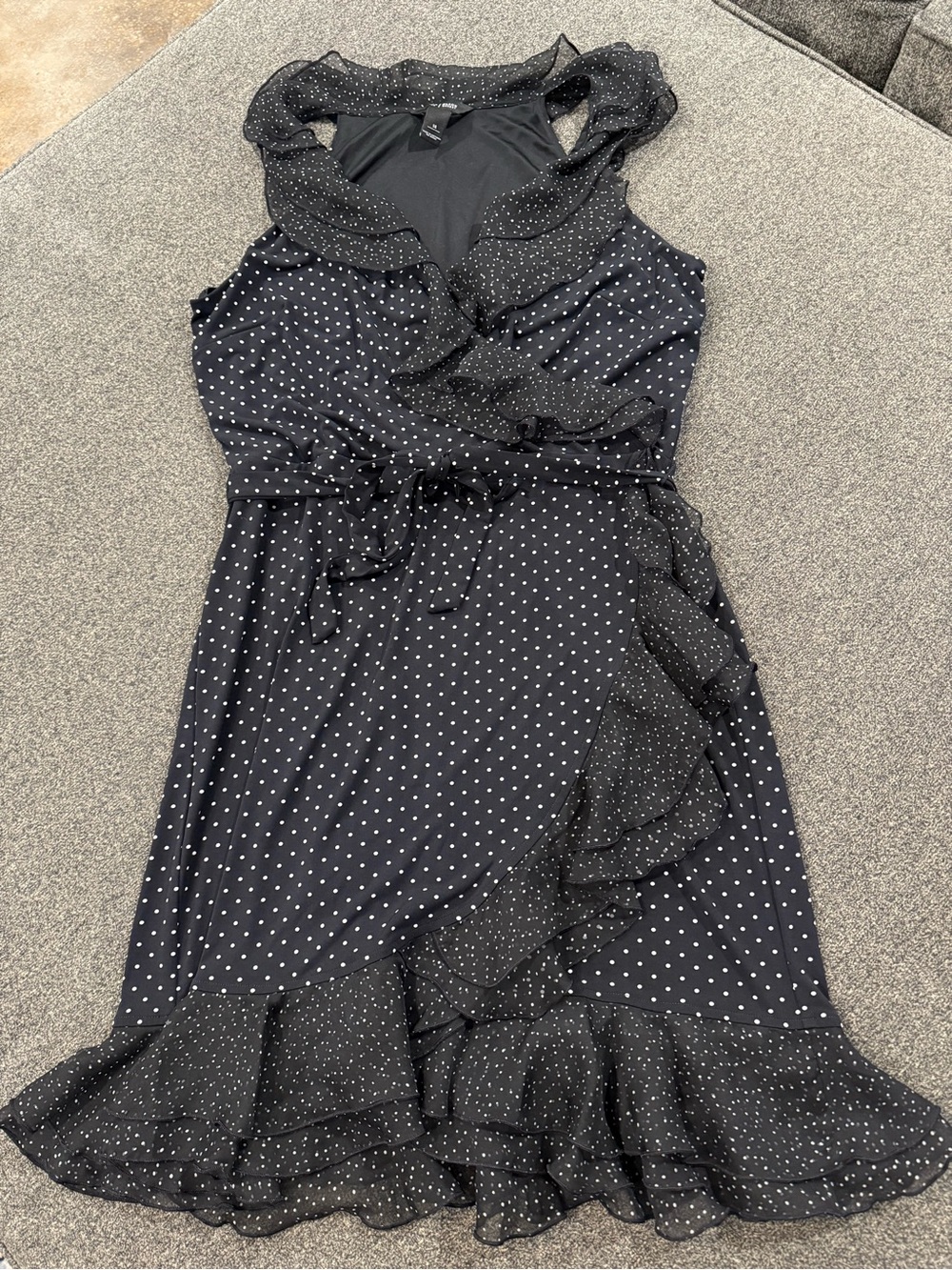 NWOT White House Black Market Black Polka Dot Ruffle faux Wrap Dress